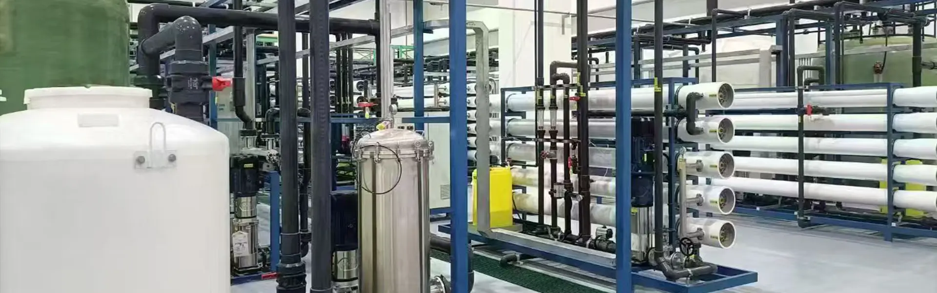 আমাদের সাথে যোগাযোগ করুন